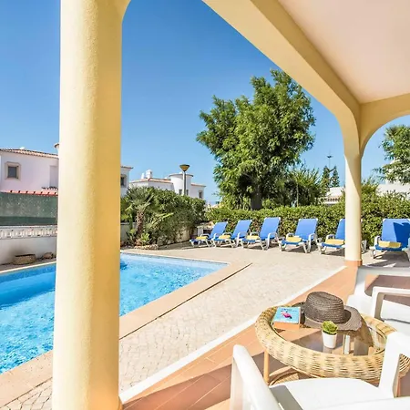 Pardal וילה אלבופיירה